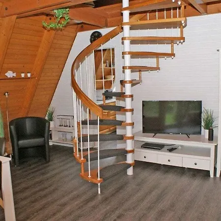 Tent Roof House For The Whole Family * Damp